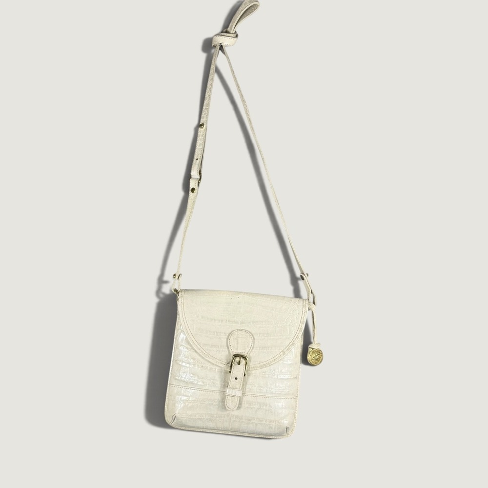 Vintage Brahmin USA Cream Croc Embossed Leather Crossbody Bag Brass Medallion - Picture 5 of 15